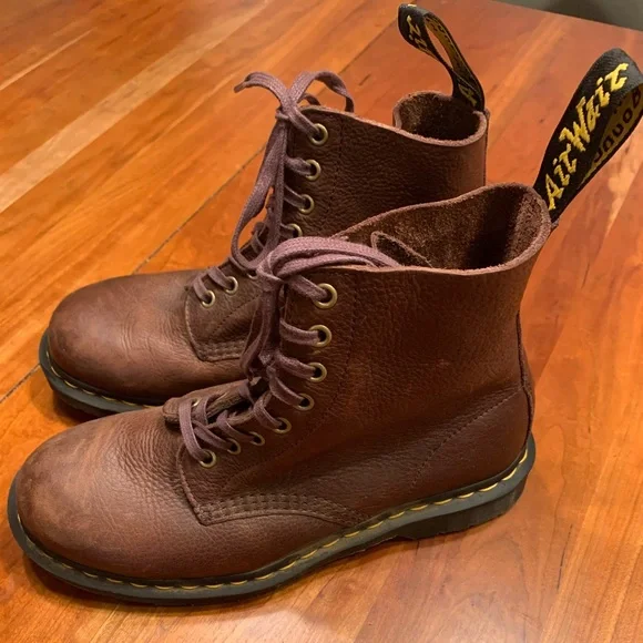 Dr Martens brown boots men’s size 7 - Picture 3 of 6